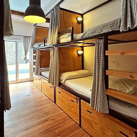 Surfing Etxea - Surf Hostel-2